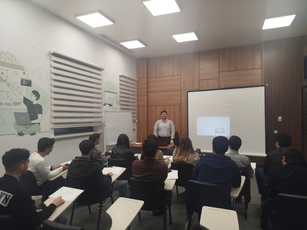 Startup ekosistemi və maliyyələşdirmə mənbələri mövzusunda növbəti təlim keçirilib