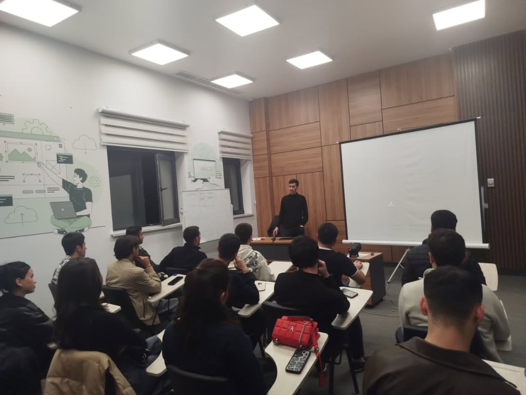 Süni intellektdə yaradıcı nəticə almağın üsulları mövzusunda növbəti təlim keçirilib.