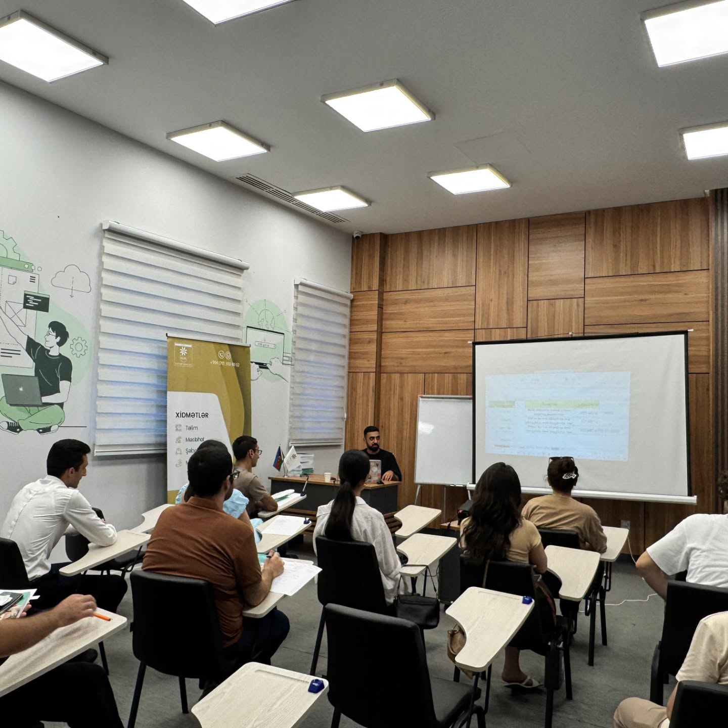 "Excel-də vizual analitika" mövzusunda növbəti təlim keçirilib.