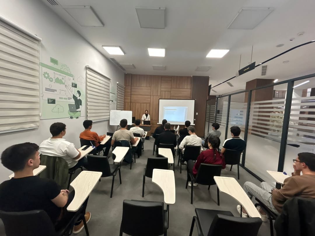 Yaşıl iqtisadiyyata data analitikanın təsiri mövzusunda növbəti təlim keçirilib.