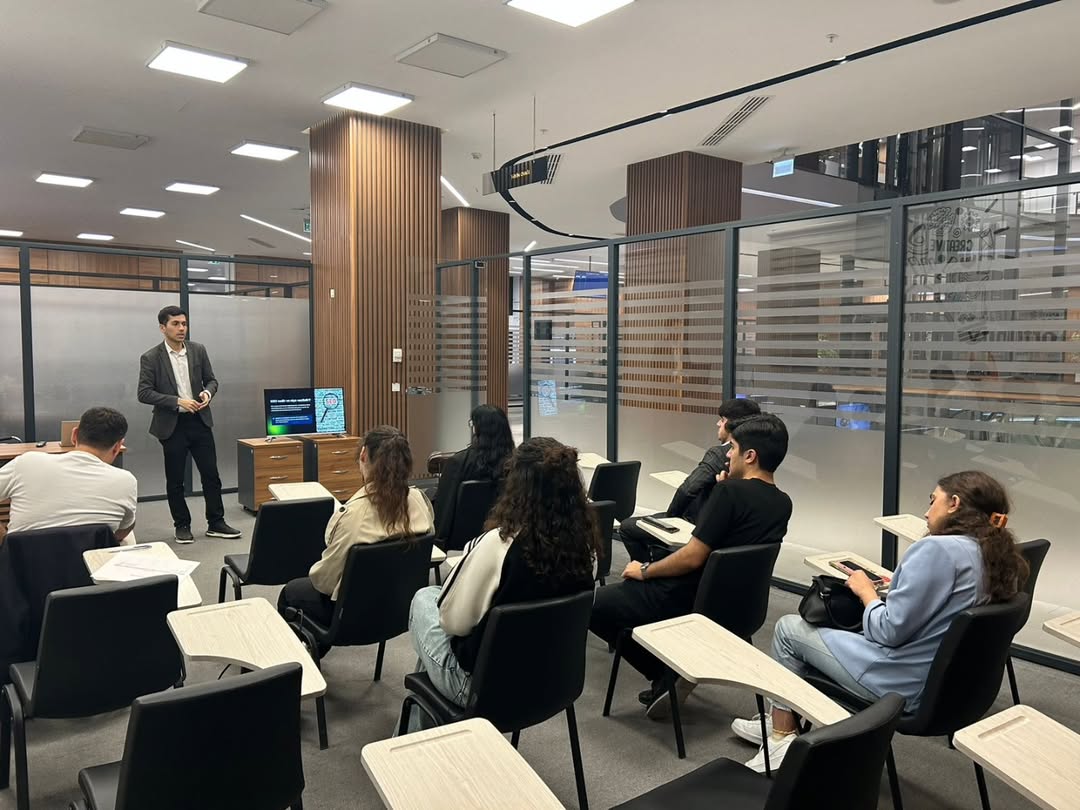 Rəqəmsal marketinqin əsasları mövzusunda növbəti təlim keçirilib.