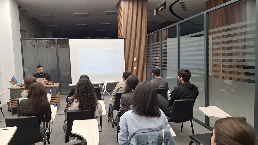Süni intellekt əsaslı data analitika mövzusunda növbəti təlim keçirilib.