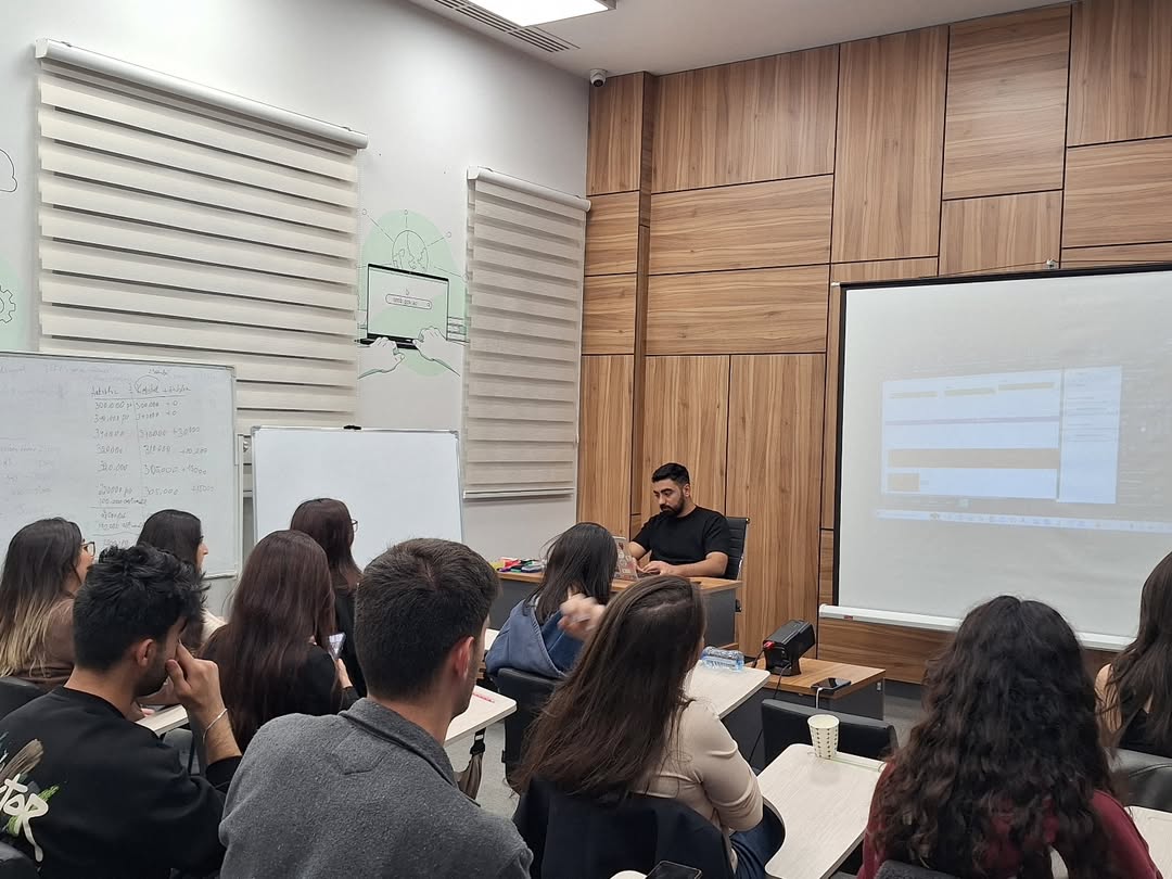 Data analitika və süni intellekt ilə performansın ölçülməsi mövzusunda növbəti təlim keçirilib.